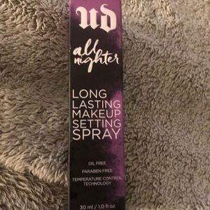 Urban Decay Finishing Spray
